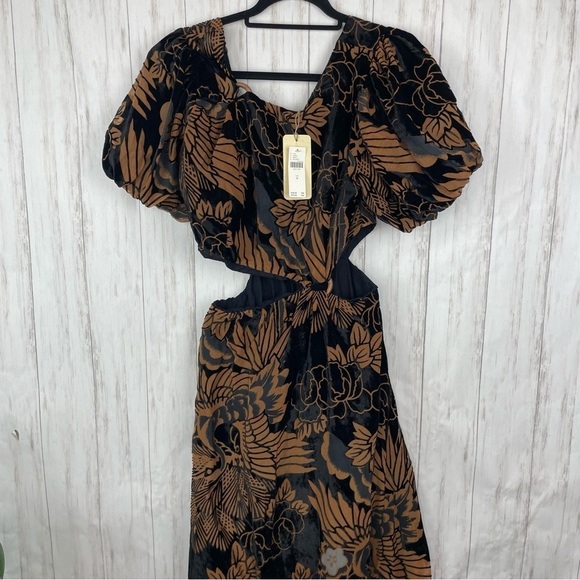 Anthropologie NWT Let Me Burn Out Velvet Maxi Dress Size Medium - Picture 7 of 13